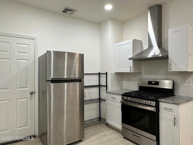 678 Buttonwood Ave, Long Branch, NJ 07740 - photo 6