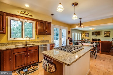 10303 Ni River Dr, Spotsylvania, VA 22553 - photo 3