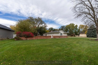 2516 Arrowhead Rd, Grand Island, NE 68801 - photo 4