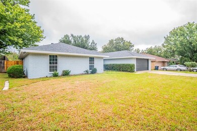 4104 Alava Dr, Fort Worth, TX 76133 - photo 3