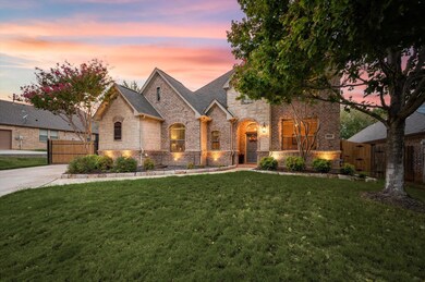 7929 Green Valley Dr, North Richland Hills, TX 76182 - photo 2