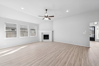 32402 Magnolia Glen Ln, Waller, TX 77484 - photo 4