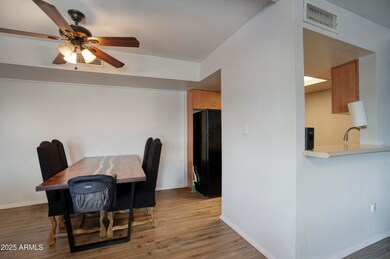 17032 N 16th Dr unit 8, Phoenix, AZ 85023 - photo 4