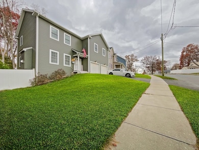 157 Canterbury Rd, Springfield, MA 01118 - photo 2