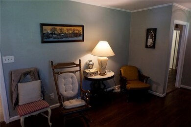  Living room area