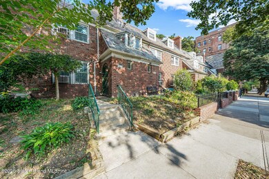 35-24 88th St, Flushing, NY 11372 - photo 2