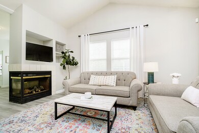 9981 Thornhill Run, Fishers, IN 46038 - photo 5