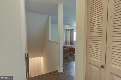 410 Independence Dr, Harleysville, PA 19438 - photo 6