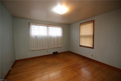 2803 11th St SW, Canton, OH 44710 - photo 4