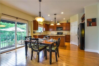 Super spacious eat-in kitchen, with loads of cabinets