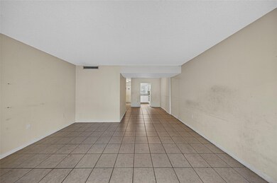 809 W Oakland Park Blvd unit J5, Wilton Manors, FL 33311 - photo 7