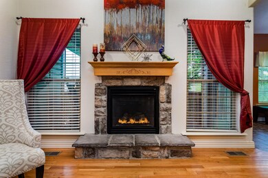 898 Welch St, Nixa, MO 65714 - photo 3