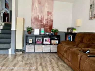 2nd fl living-room