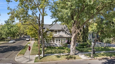 431 W Elm St, Lodi, CA 95240 - photo 2