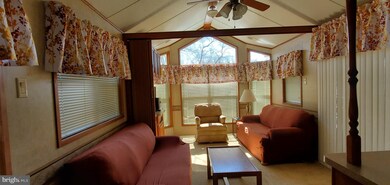 25 Hiawatha Dr unit GLEN 6, 1, Cecilton, MD 21919 - photo 2