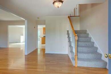 21 Rockridge Rd, Hopedale, MA 01747 - photo 4