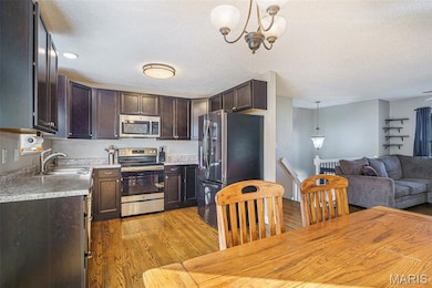 2216 Gregory Dr, Pacific, MO 63069 - photo 6