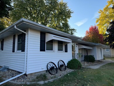 1202 Garfield Ave, Albert Lea, MN 56007 - photo 2