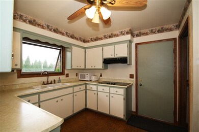 255 Waterman St, Oregon, WI 53575 - photo 5