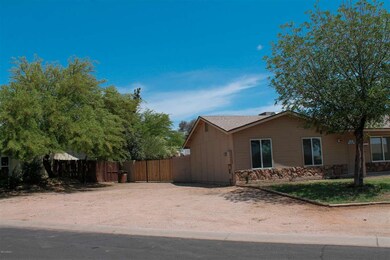 Large side yard w/ RV gate!