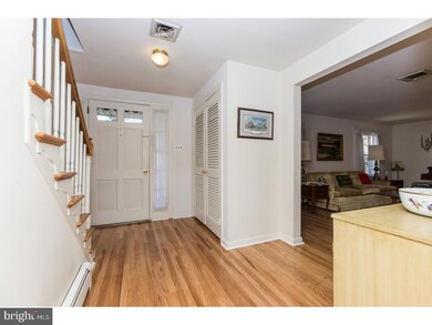 23 Berkshire Dr, Wallingford, PA 19086 - photo 2