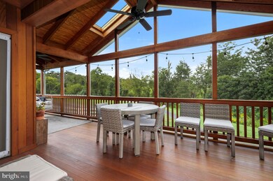 17584 Tedler Cir, Round Hill, VA 20141 - photo 3