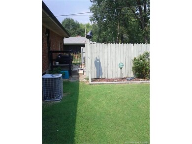 223 Greendale Dr, New Albany, IN 47150 - photo 3