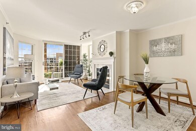 Metropolitan Condos unit 912, Washington, DC 20037 - photo 3