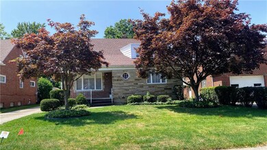View of front of home featuring a front lawn