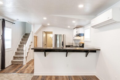 kitchen bar