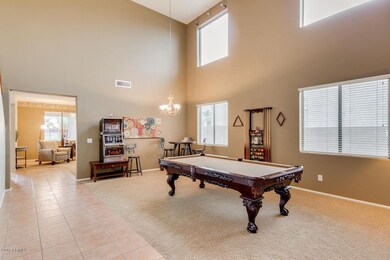Front Entrance - Living/Ding