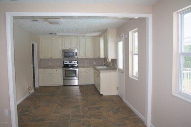 1412 Grove Park Blvd, Jacksonville, FL 32216 - photo 7