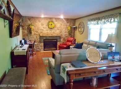 7 Green Briar Dr, Spring Brook Township, PA 18444 - photo 4