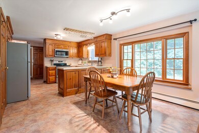19 Camelot Dr, Bedford, NH 03110 - photo 7