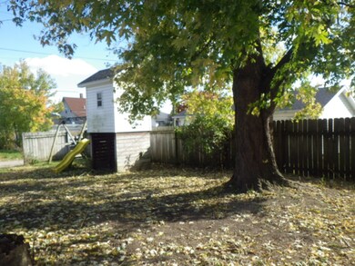 2106 S Jefferson St, Muncie, IN 47302 - photo 2