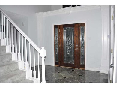 Foyer.
