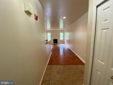 5003 Hollington Dr, Owings Mills, MD 21117 - photo 4