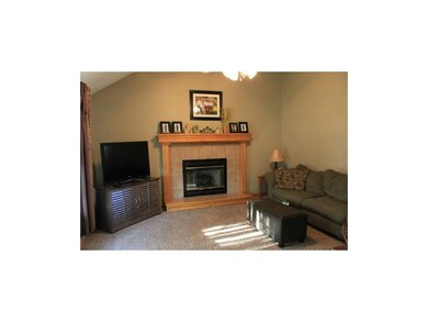 717 Furlong Dr, Raymore, MO 64083 - photo 3