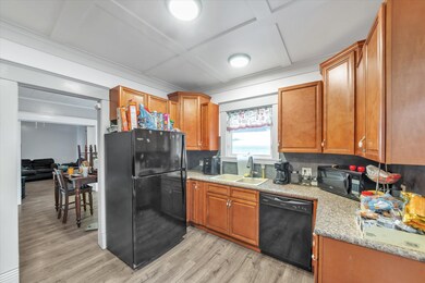 13-137-Burton-St-WindowStill-Real-Estate