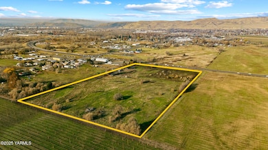 1803 Riverside Rd, Yakima, WA 98901 - photo 6