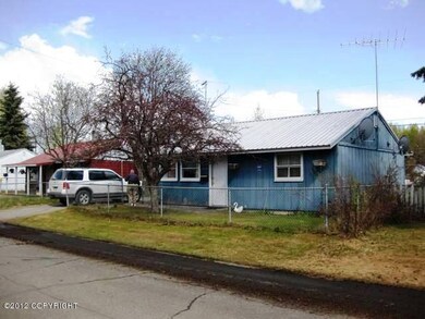 Single Family Home, Garage, Fenced