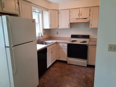 105 Cadogan Way unit UDD283, Nashua, NH 03062 - photo 3