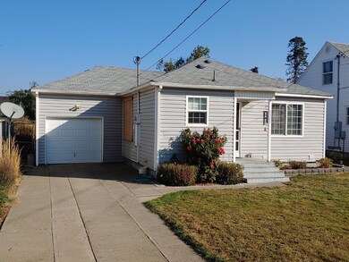 4505 Thompson Ave, Klamath Falls, OR 97603 - photo 2