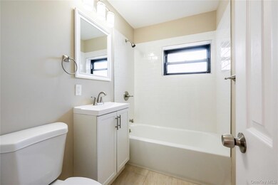 202 -35 Foothill Ave unit B42, Hollis, NY 11423 - photo 5