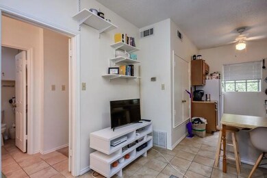 3206 King St unit 203, Austin, TX 78705 - photo 6
