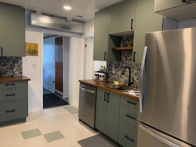 4) 62574-68bc542a816f2