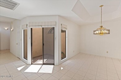 03-Dining Room