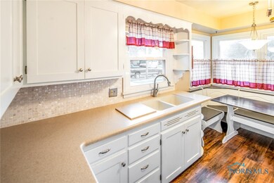 508 Erie St, Woodville, OH 43469 - photo 4