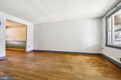 1917 Frames Rd, Dundalk, MD 21222 - photo 4