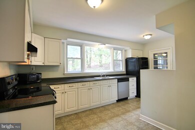 4 Roundridge Rd, Lutherville Timonium, MD 21093 - photo 6